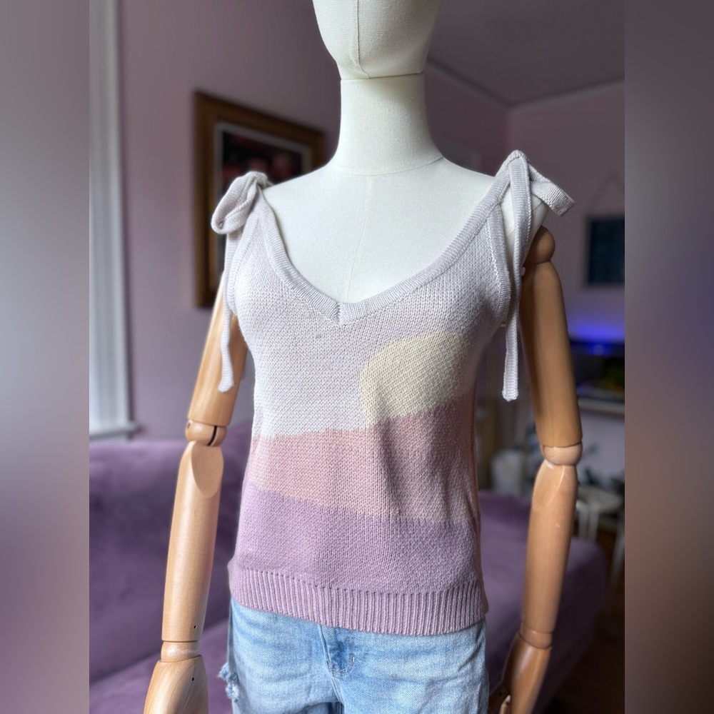 Colorblock Knit Tank Top - Picture 2 of 4